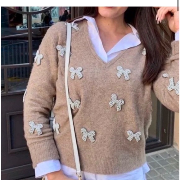 Zara Sweaters - Zara faux pearl bow sweater camel